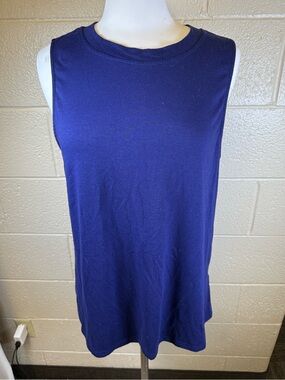 Kikiberry Essential Women's Navy Crewneck Tank - Sleeveless Comfort